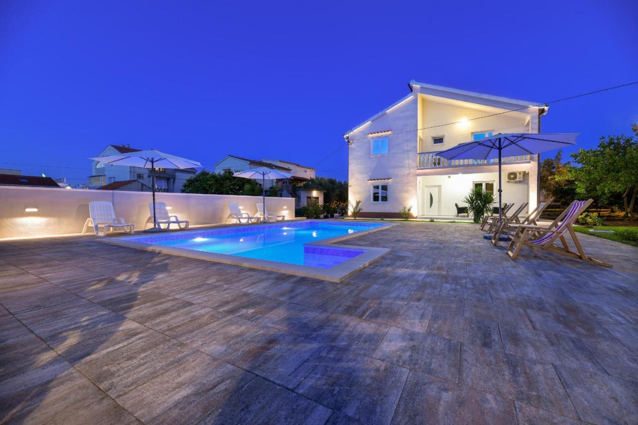 דירות זאדאר Pool House Luka מראה חיצוני תמונה