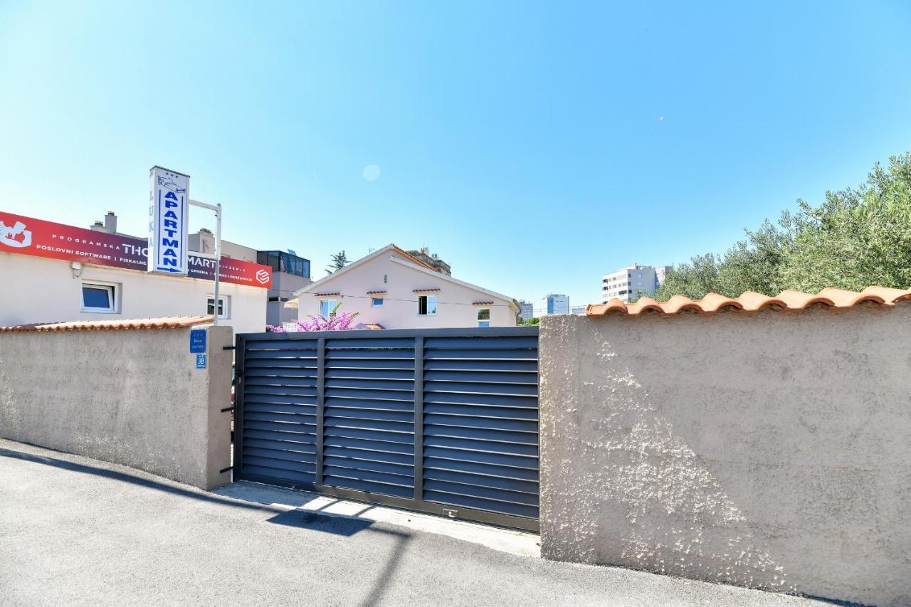 דירות זאדאר Pool House Luka מראה חיצוני תמונה