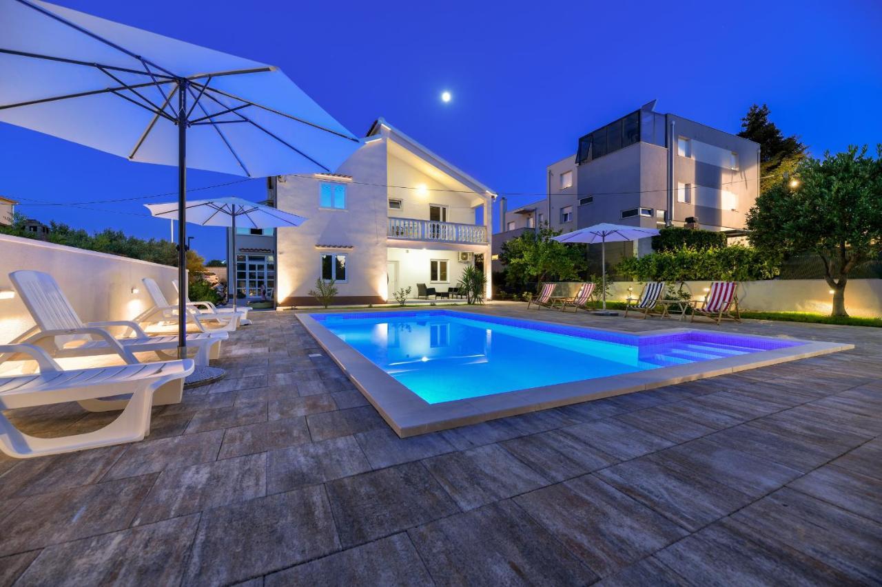 דירות זאדאר Pool House Luka מראה חיצוני תמונה